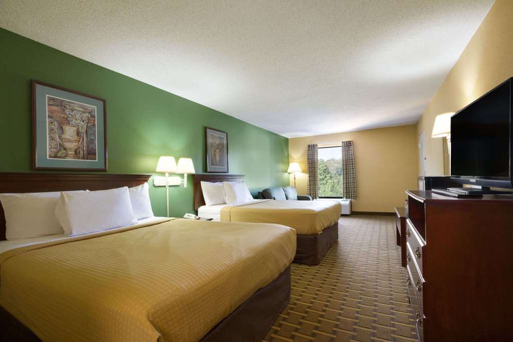 Red Roof Inn & Suites Duncan Pokoj fotografie